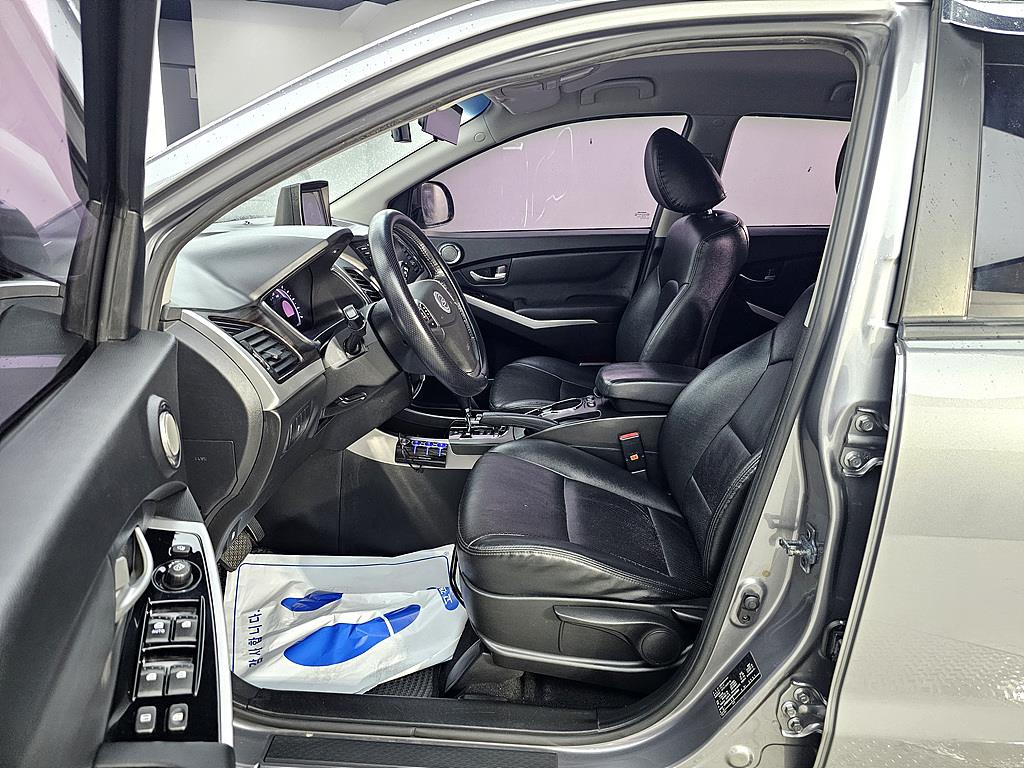 Ssangyong Korando - Vista 8