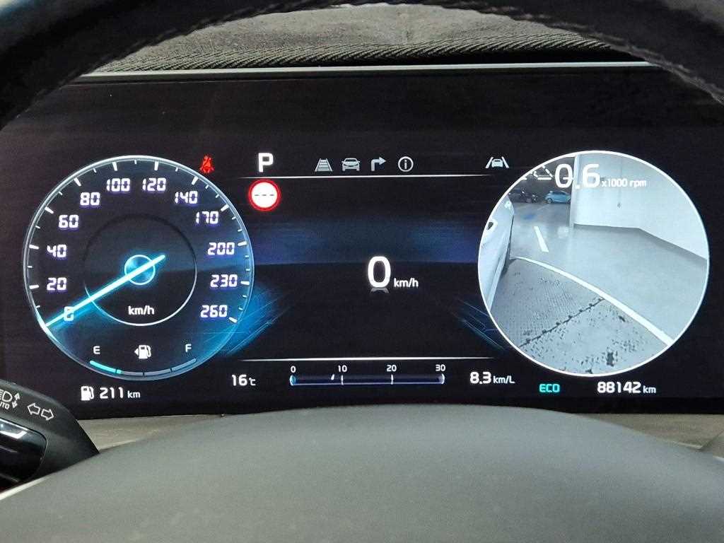 KIA K8 - Vista 6