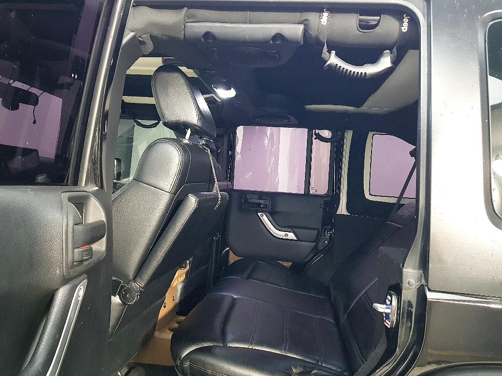 Jeep Wrangler - Vista 9