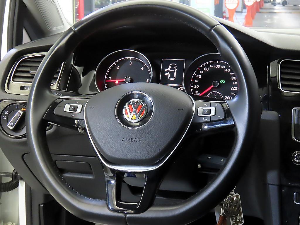 Volkswagen Golf - Vista 8