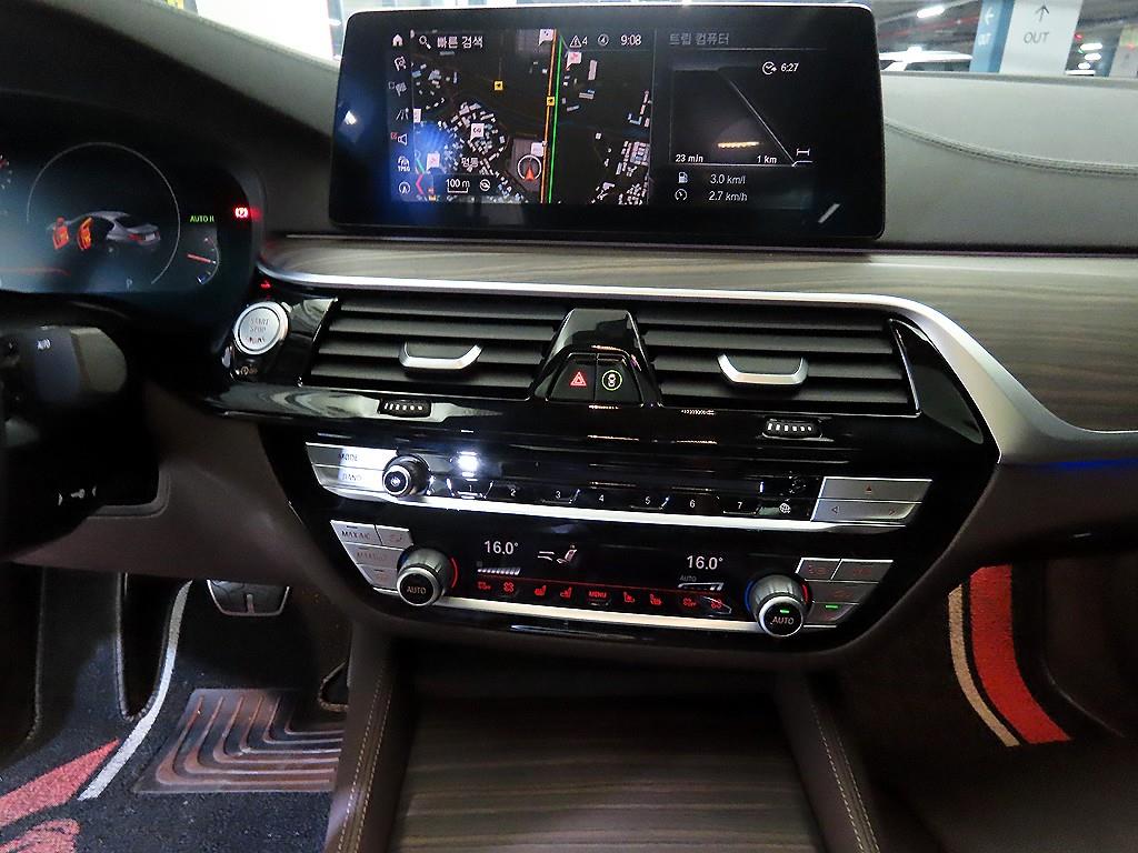 BMW 5 Series - Vista 11