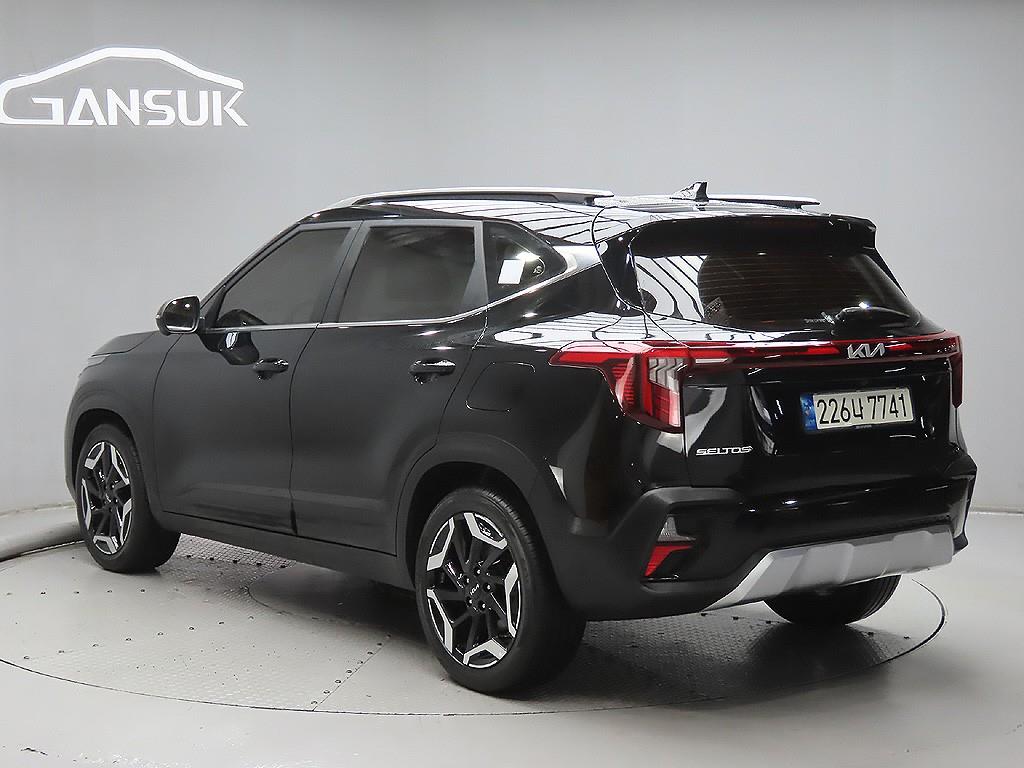 KIA Seltos - Vista 5