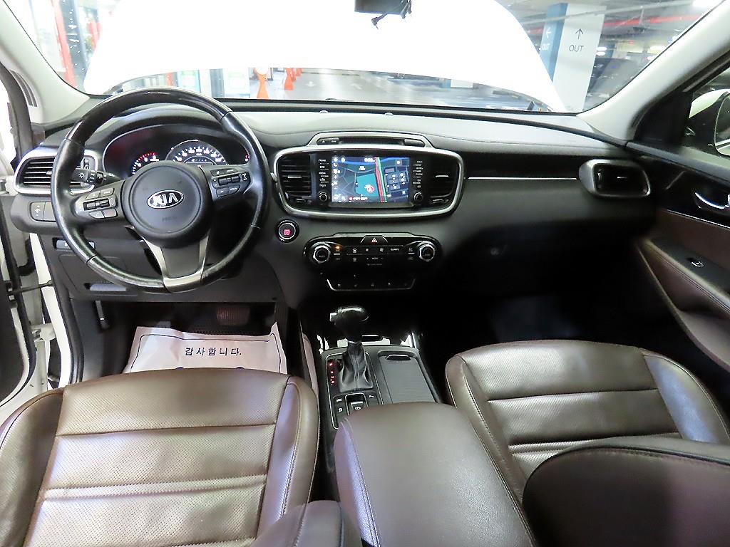 KIA Sorento - Vista 10