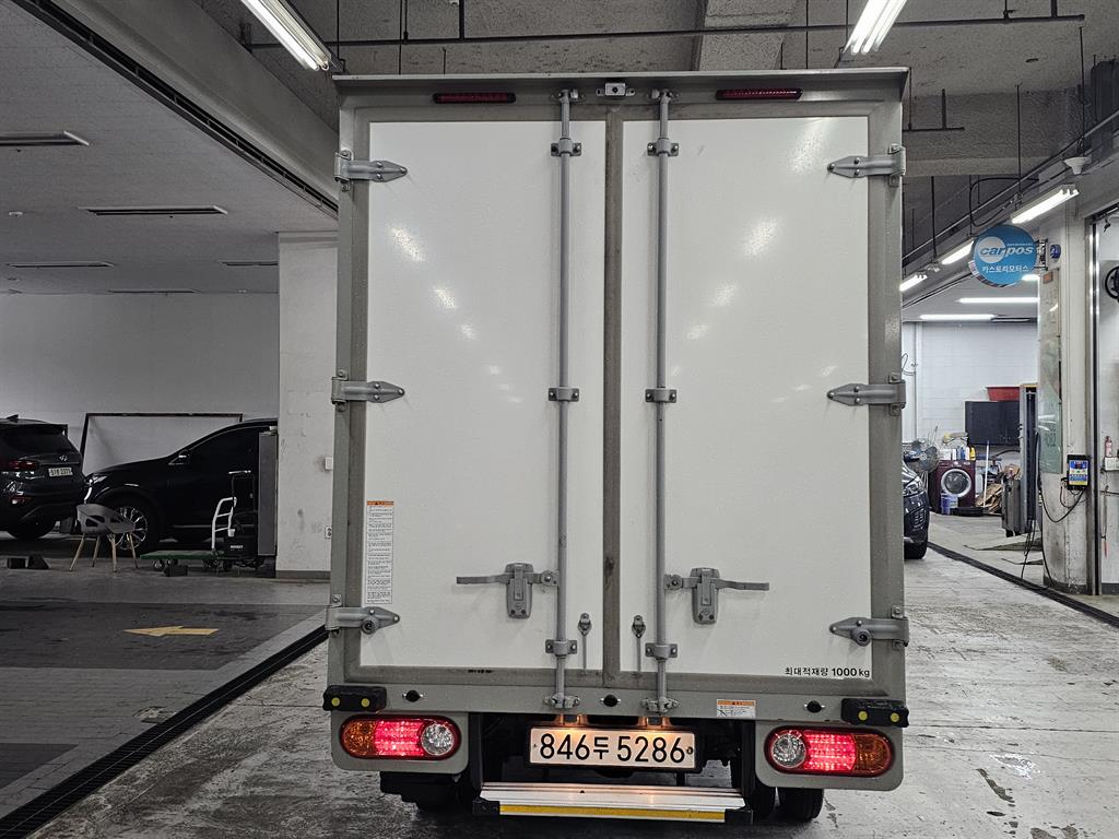 Small Truck Normal Box(High Deck) - Vista 3