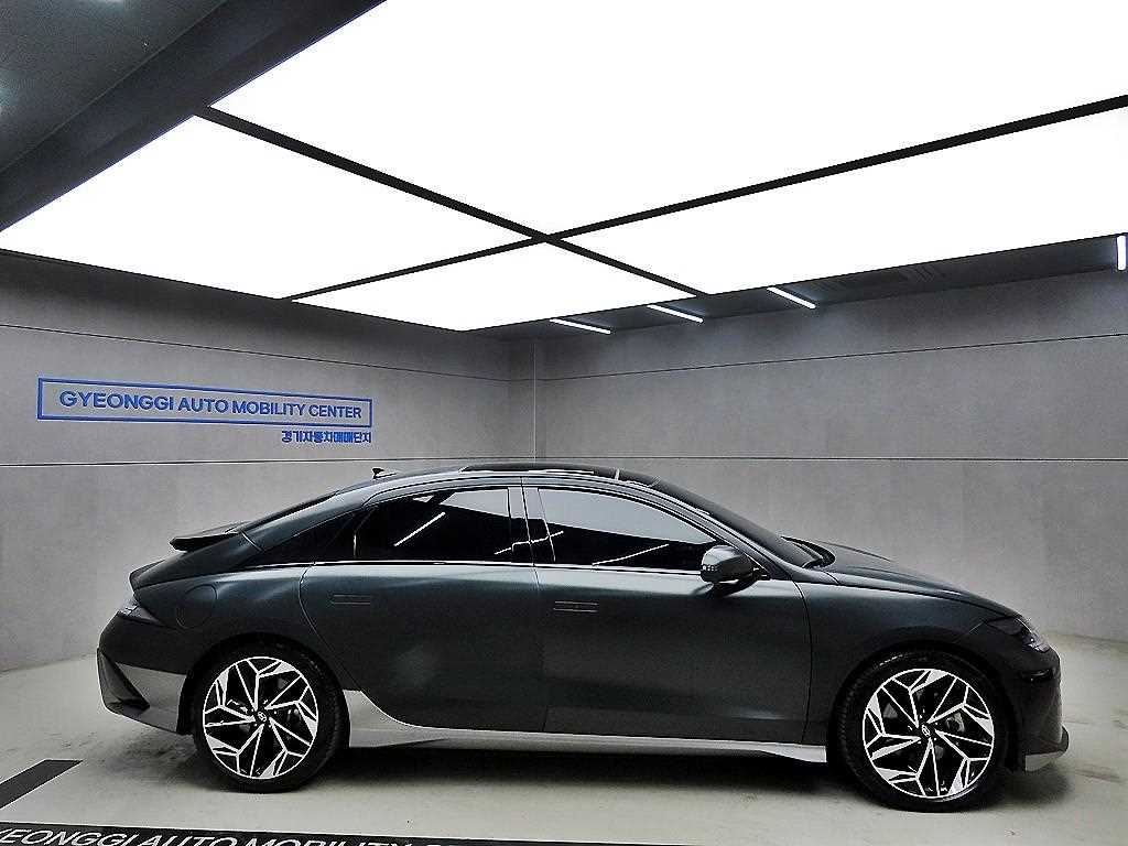 HYUNDAI Ioniq 6 - Vista 2