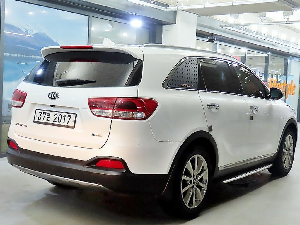 KIA Sorento - Vista 4