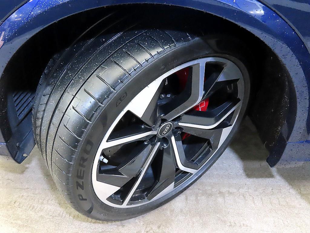 Audi RSQ8 2021 Azul - Importación desde Corea - HF Imports Iquique - Foto 20
