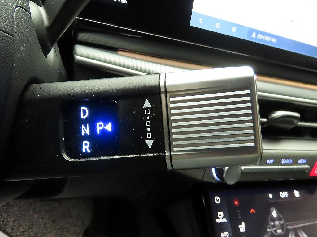 HYUNDAI Grandeur - Vista 10