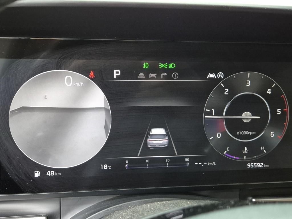 KIA Carnival - Vista 6
