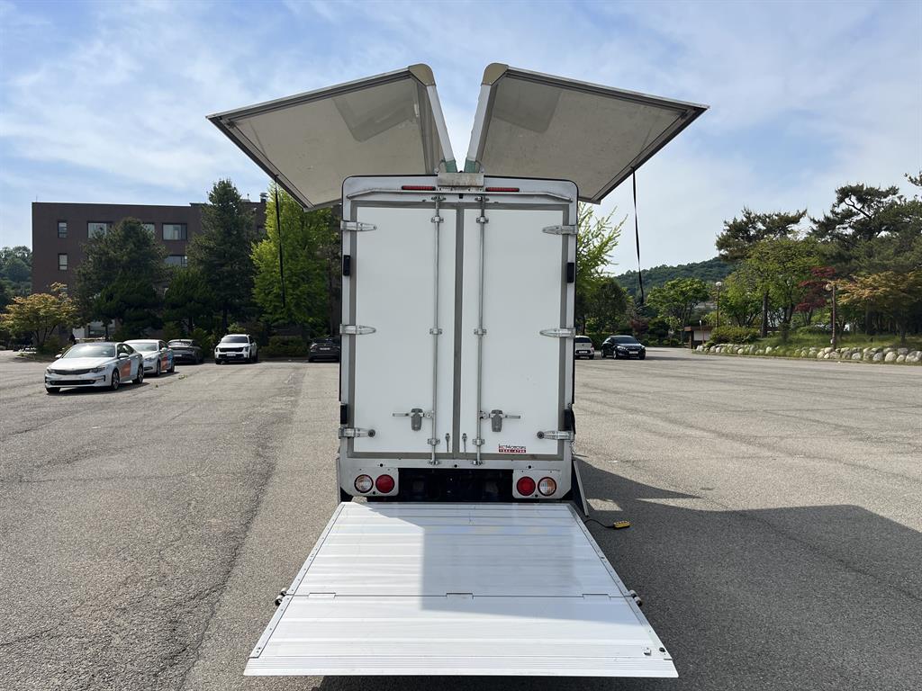 Small Truck Top_Wingbody Powergate 2019 Blanco - Importación desde Corea - HF Imports Iquique - Foto 13