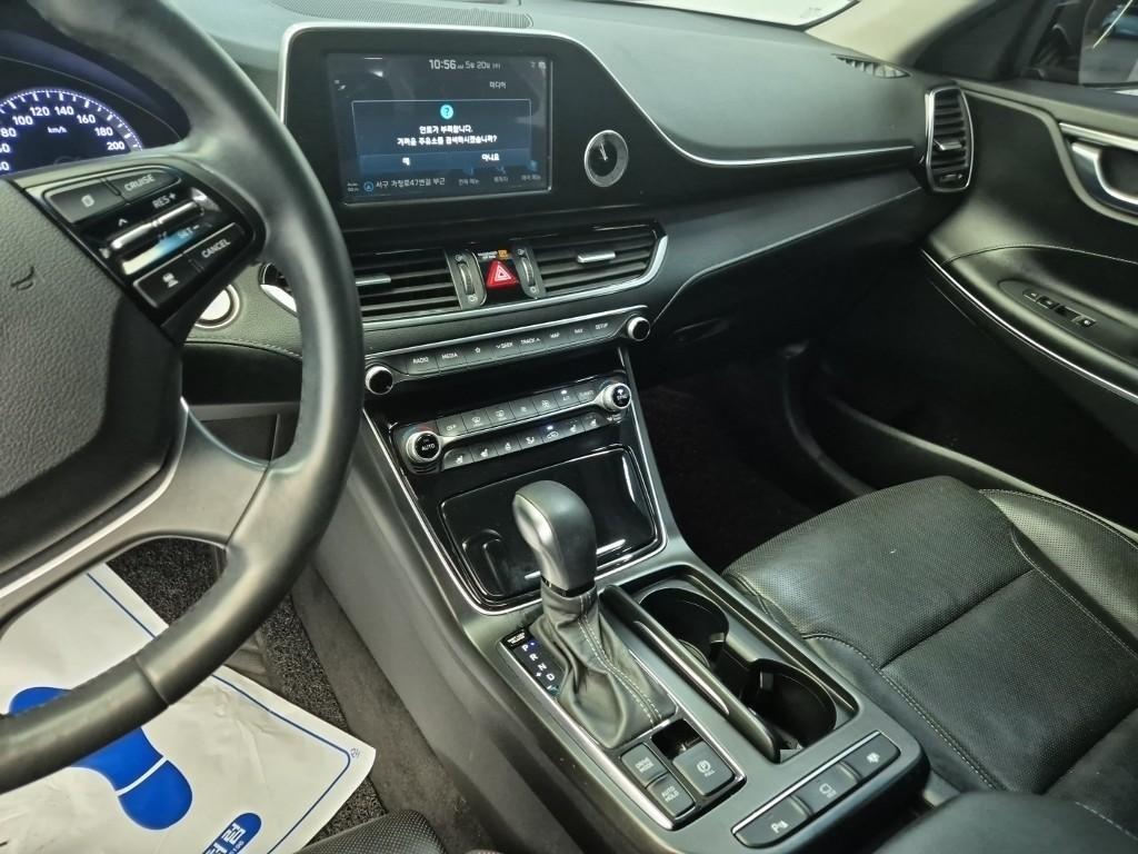 HYUNDAI Grandeur - Vista 10