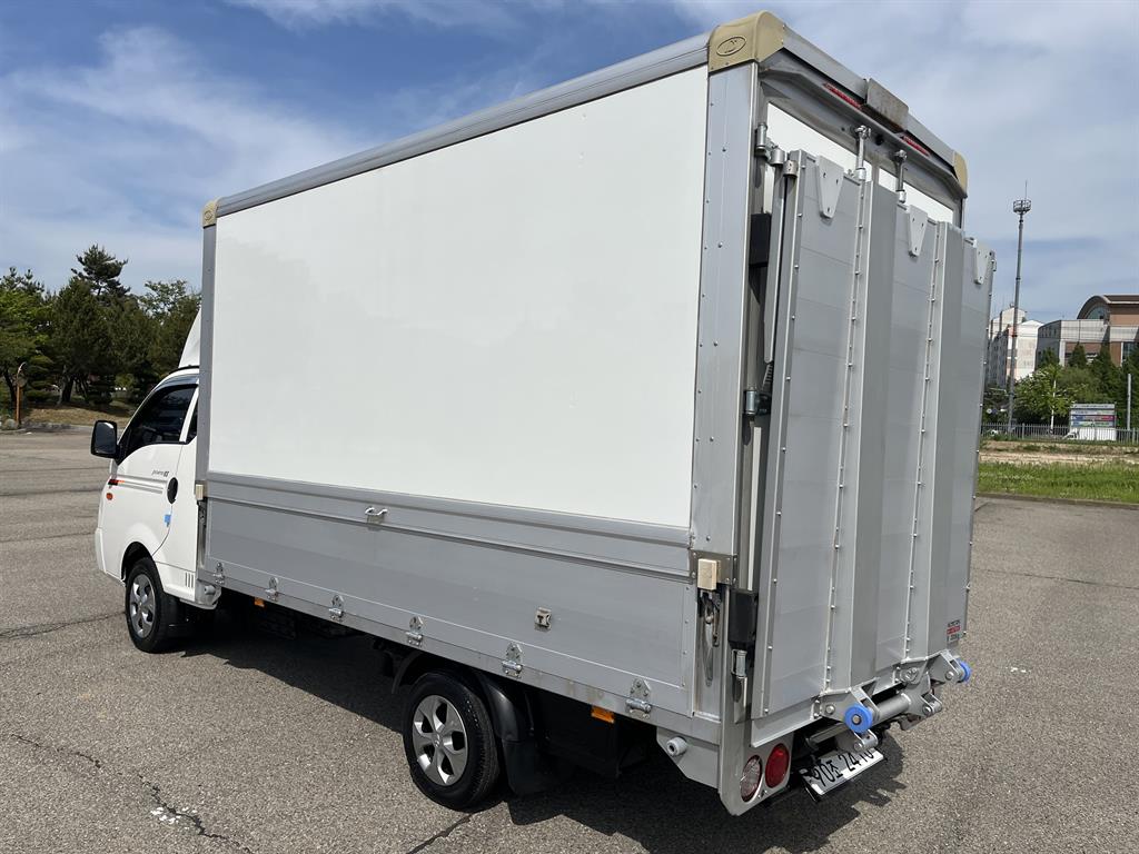 Small Truck Top_Wingbody Powergate - Vista 6