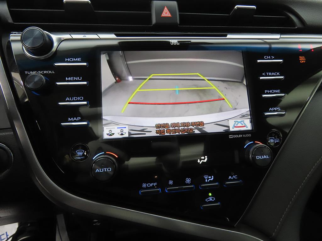 Toyota Camry - Vista 12