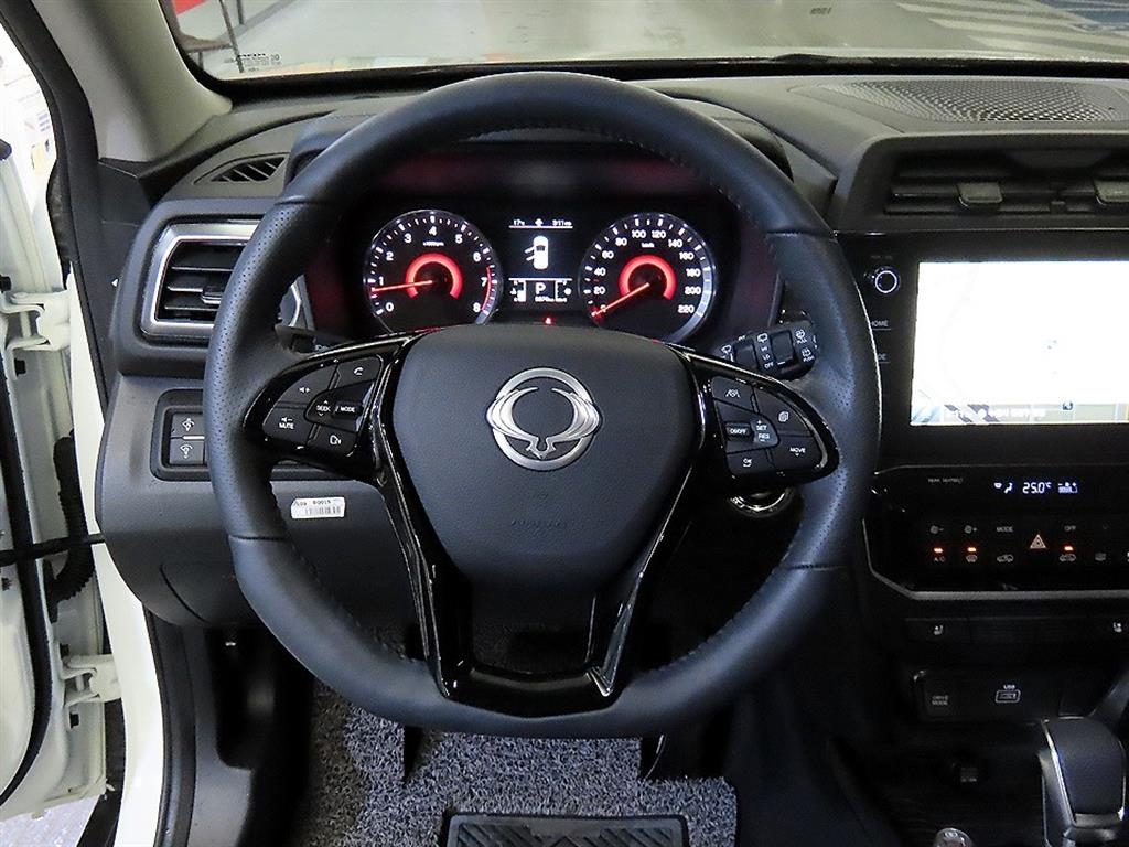 Ssangyong Tivoli - Vista 8