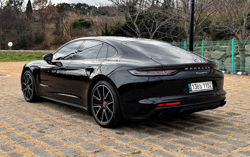 Porsche Panamera - Vista 11