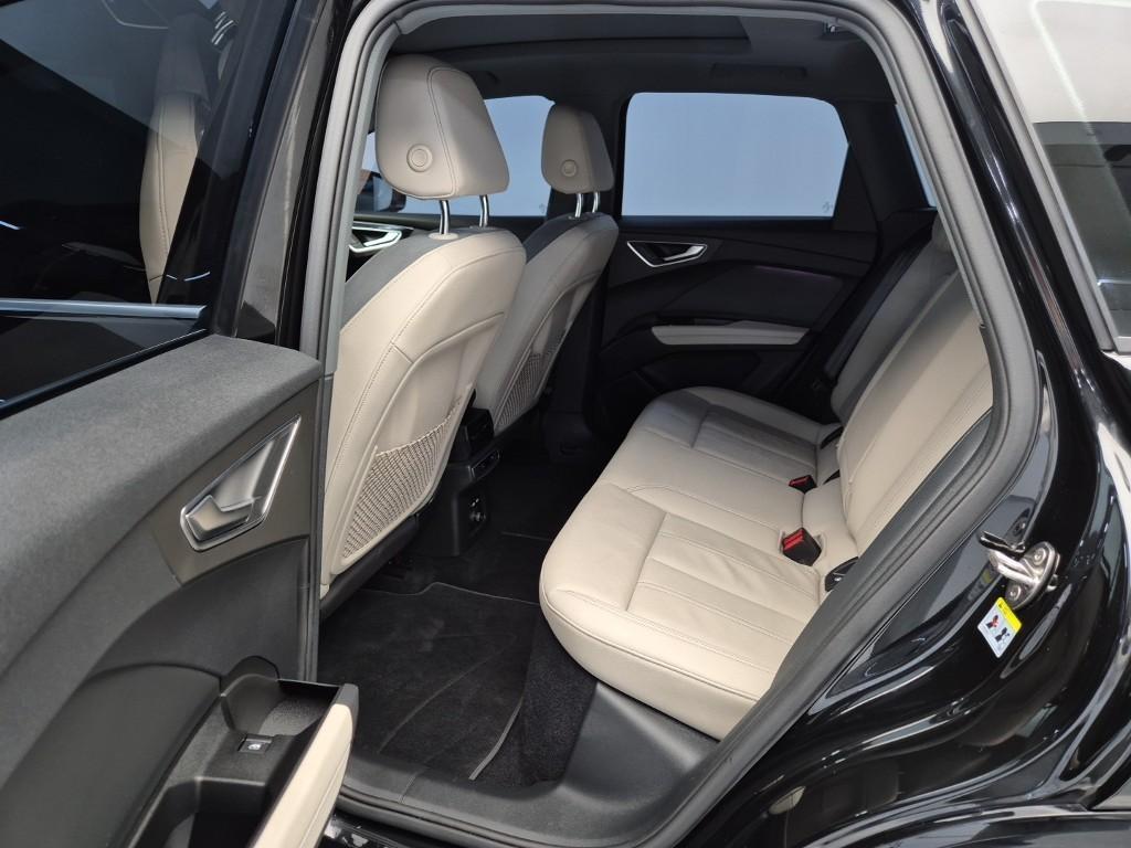 Audi Q4 - Vista 12