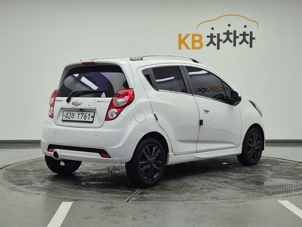 Chevrolet Spark - Vista 4