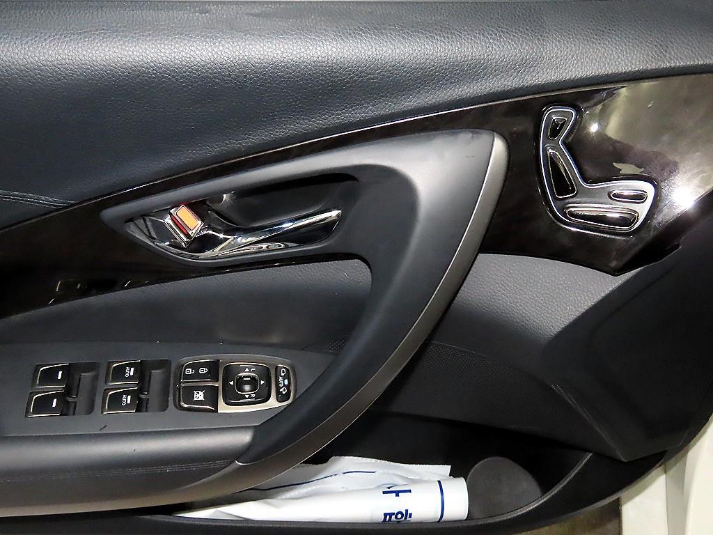 HYUNDAI Grandeur 2013 Blanco - Importación desde Corea - HF Imports Iquique - Foto 13