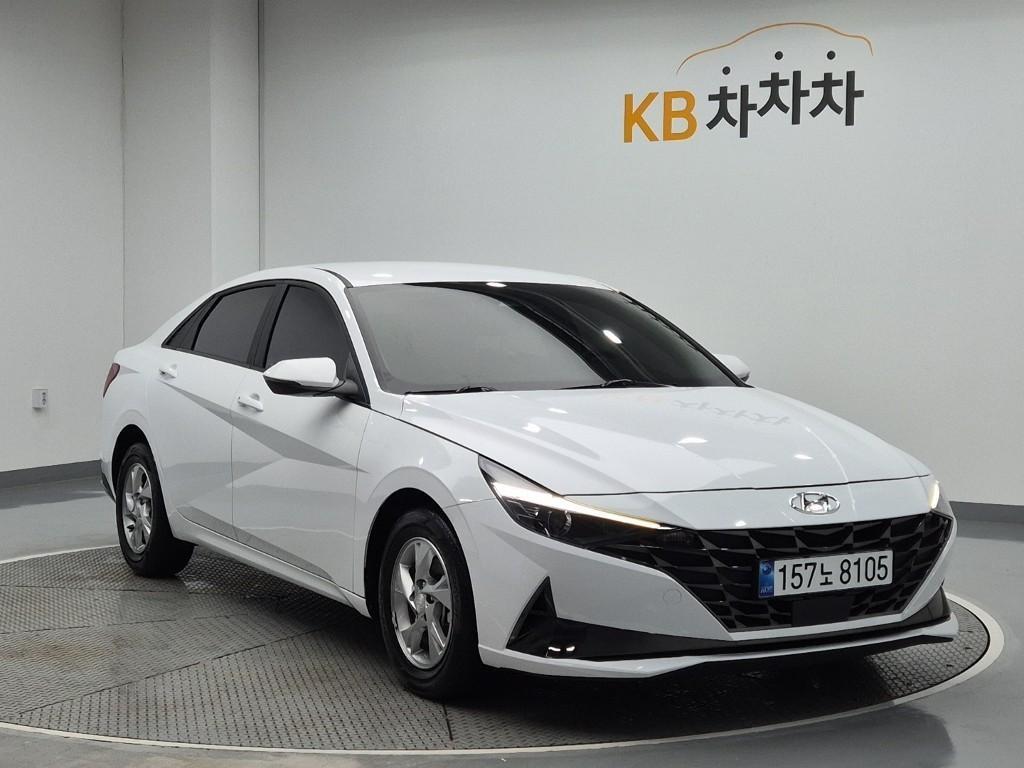 HYUNDAI Avante - Vista 3
