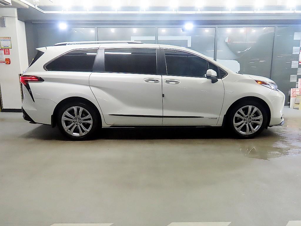 Toyota Siena - Vista 3