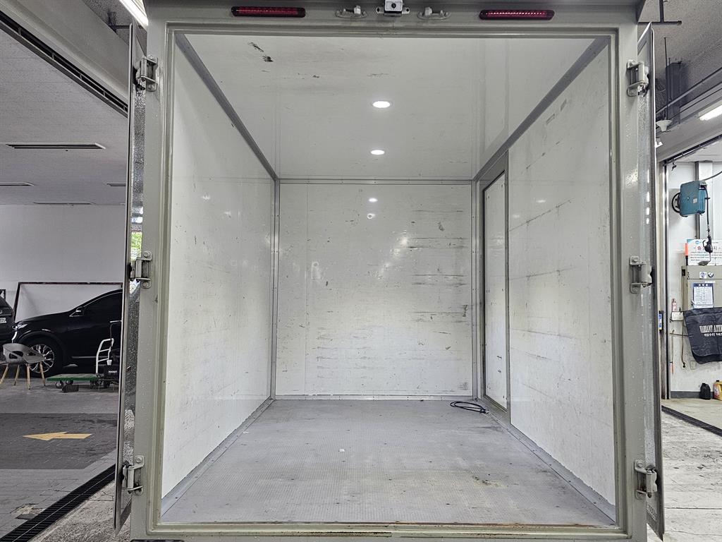 Small Truck Normal Box(High Deck) 2023 Blanco - Importación desde Corea - HF Imports Iquique - Foto 17