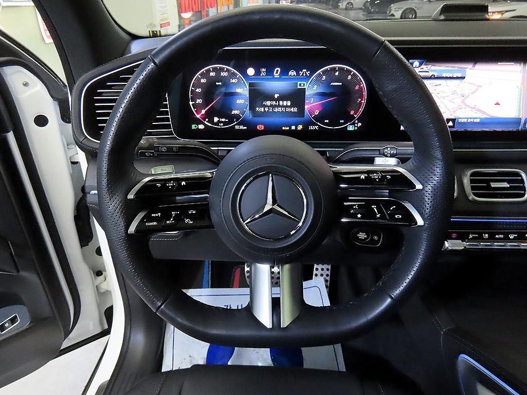 Mercedes Benz GLS Class - Vista 8