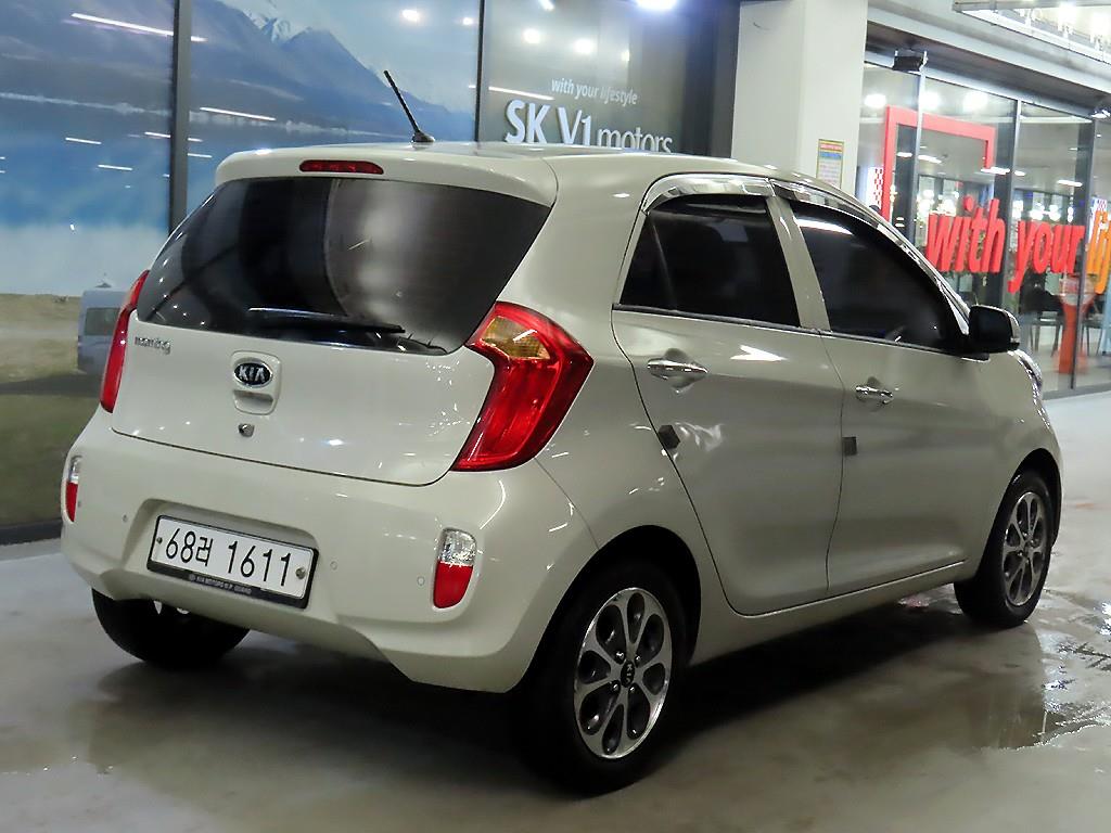 KIA Morning - Vista 4