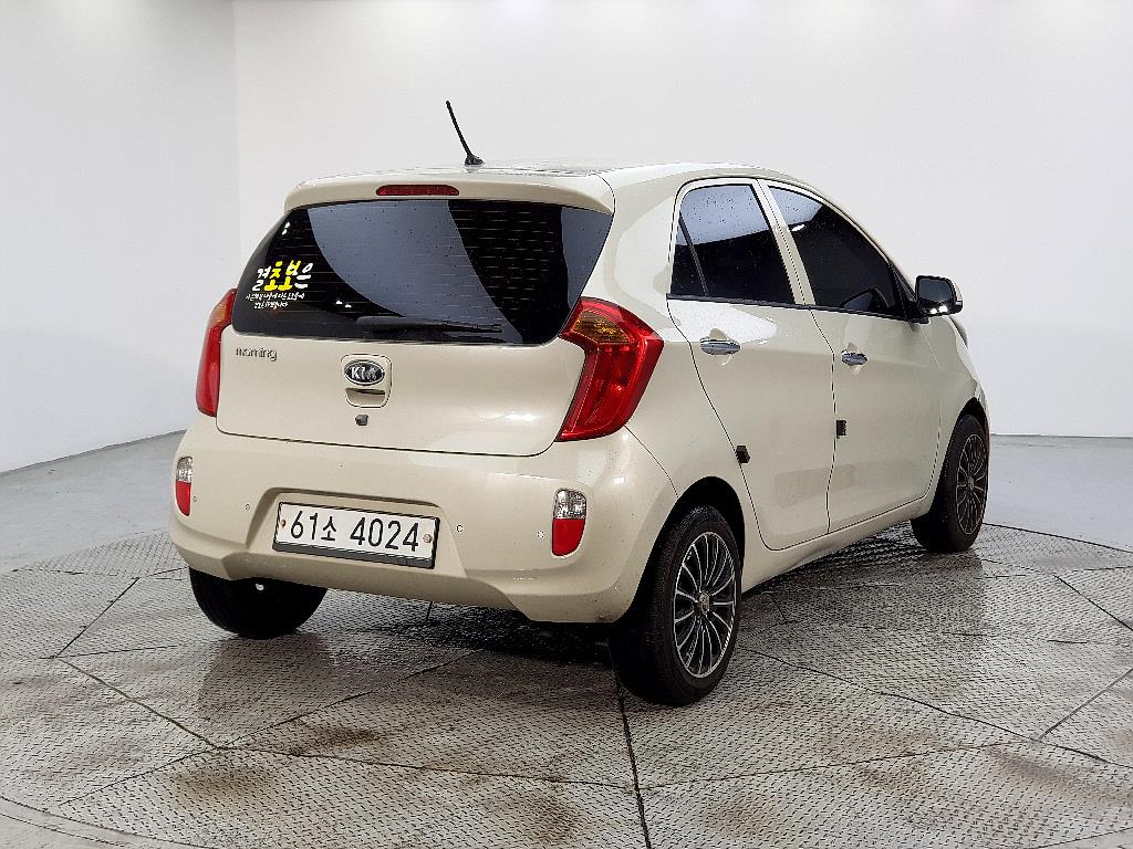 KIA Morning - Vista 4