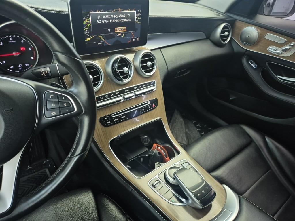 Mercedes Benz C Class - Vista 10