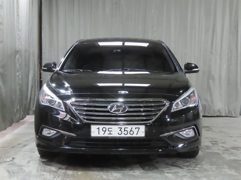HYUNDAI Sonata - Vista 3