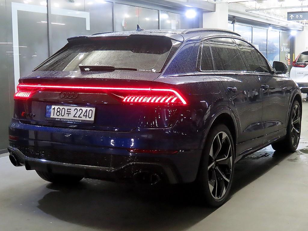 Audi RSQ8 - Vista 4