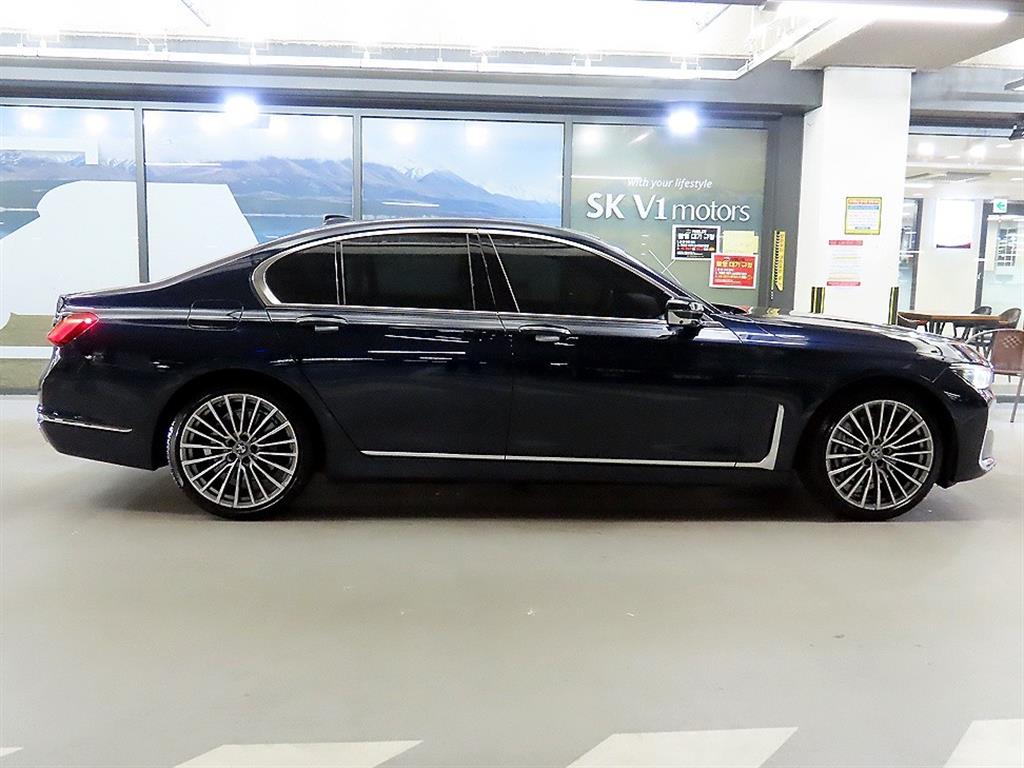 BMW 7 Series - Vista 3