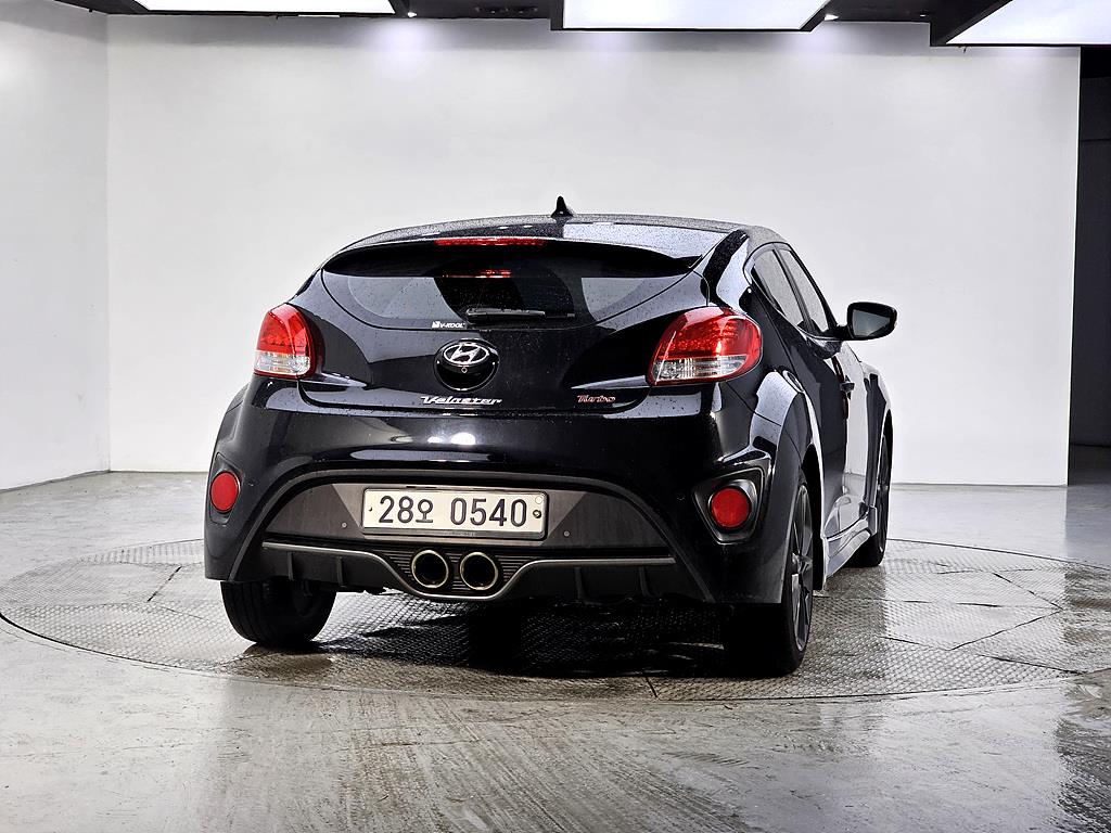 HYUNDAI Veloster - Vista 3