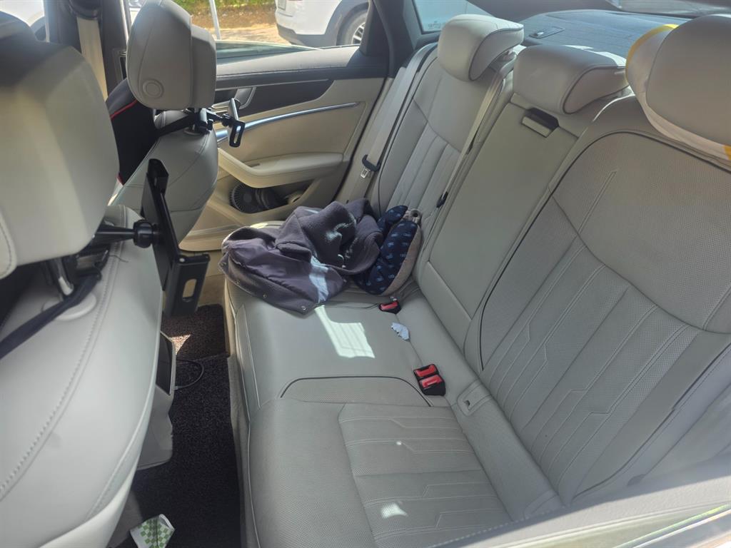 Audi A6 - Vista 7