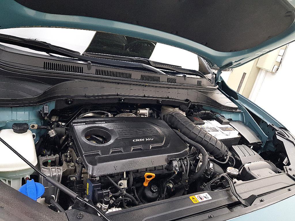 HYUNDAI Kona - Vista 6