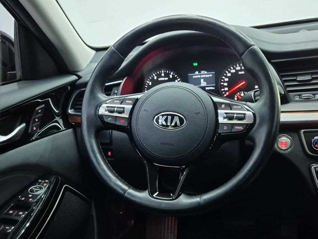 KIA K7 - Vista 9
