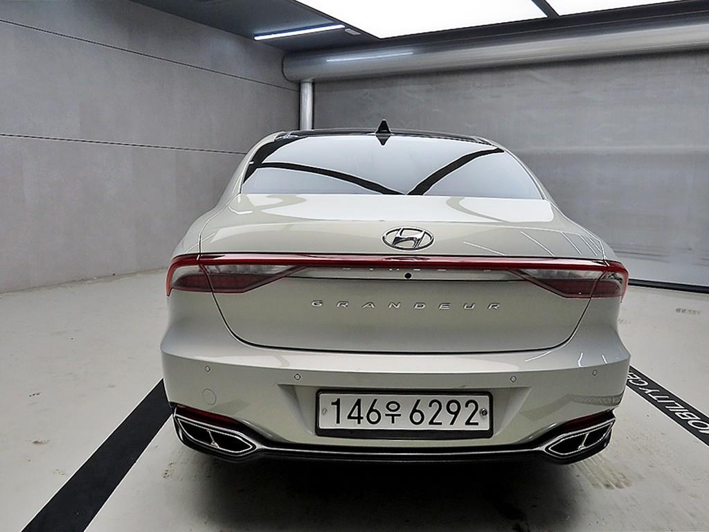 HYUNDAI Grandeur - Vista 3