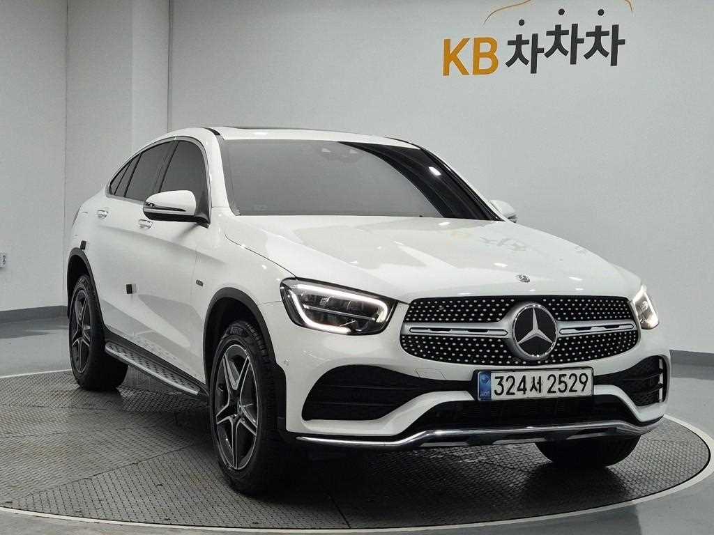 Mercedes Benz GLC Class - Vista 4