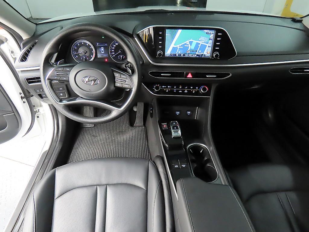 HYUNDAI Sonata - Vista 7