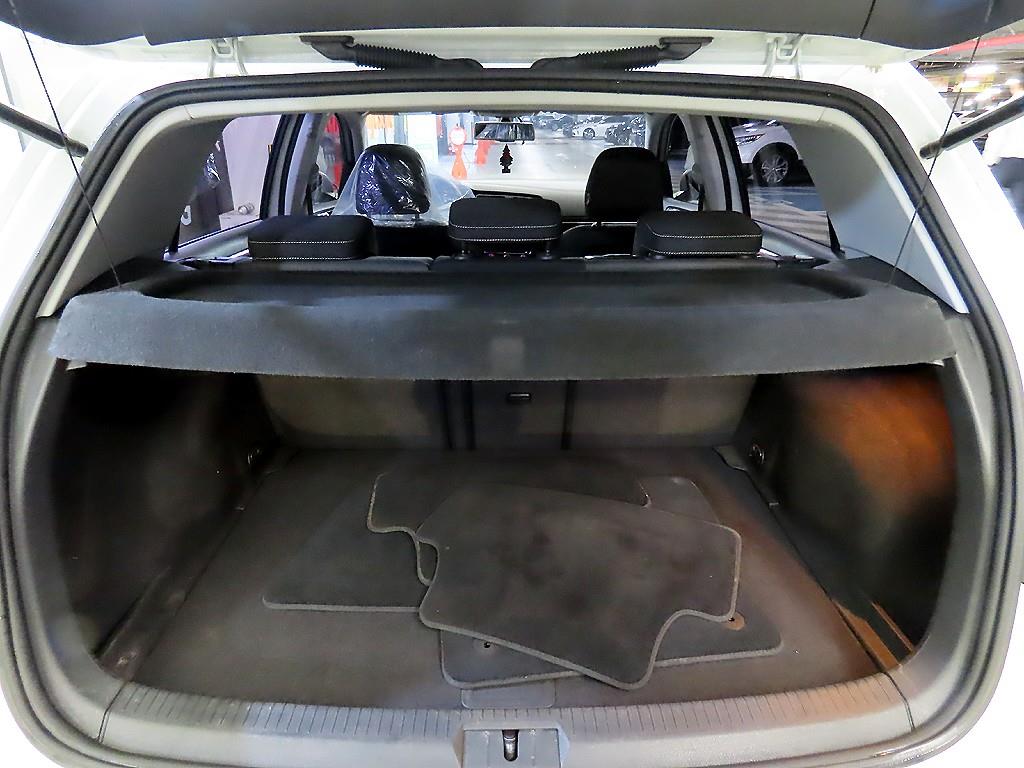 Volkswagen Golf 2015 Blanco - Importación desde Corea - HF Imports Iquique - Foto 18