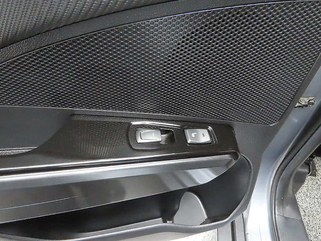 Ssangyong Tivoli 2022 Gris - Importación desde Corea - HF Imports Iquique - Foto 10