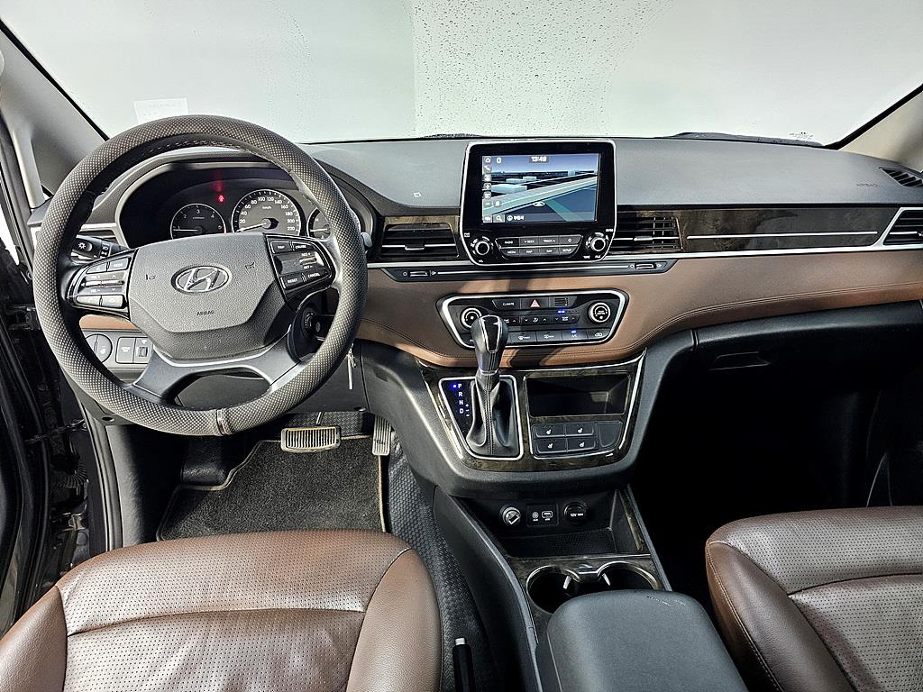 HYUNDAI Starex - Vista 5