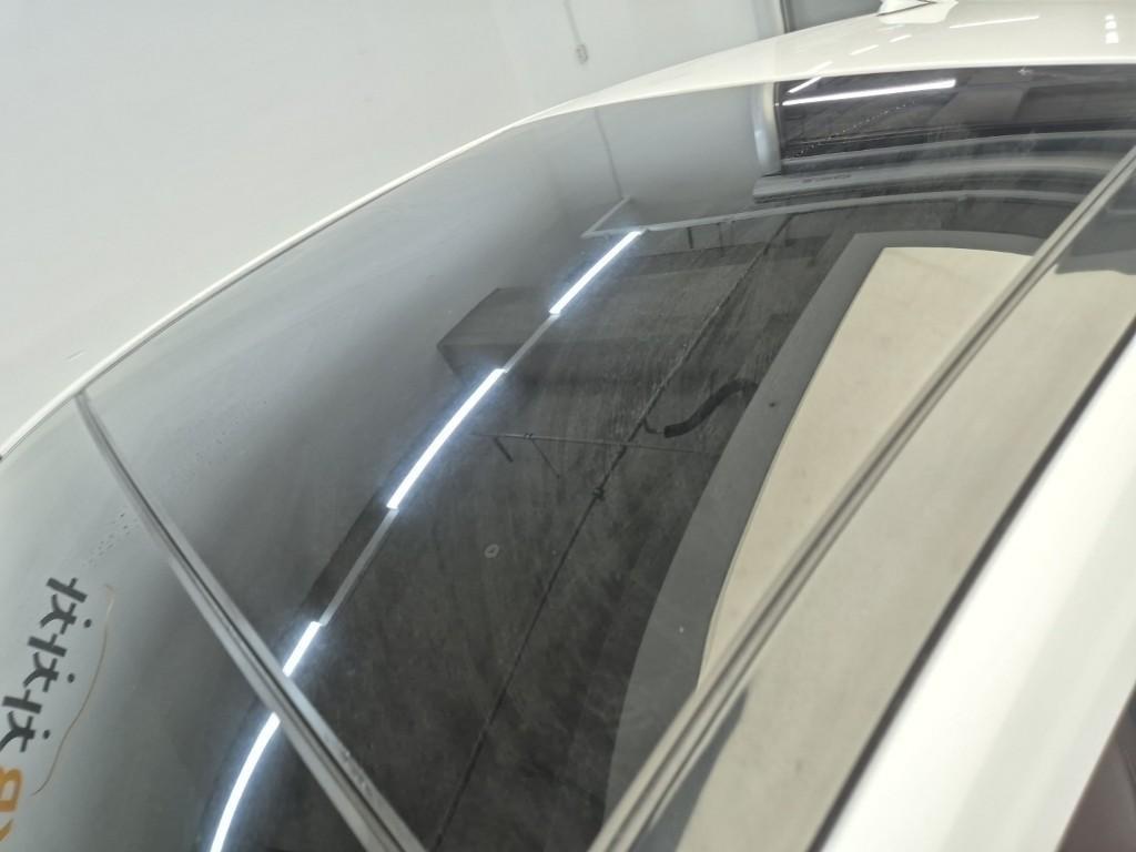 Genesis G70 - Vista 11