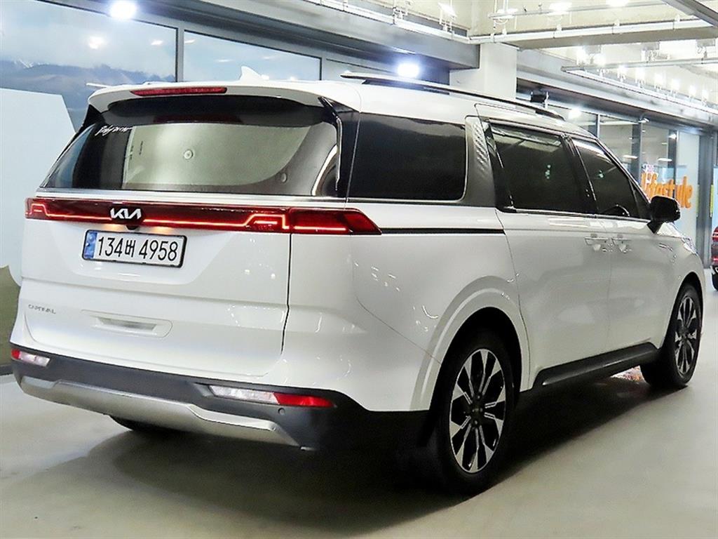 KIA Carnival - Vista 4