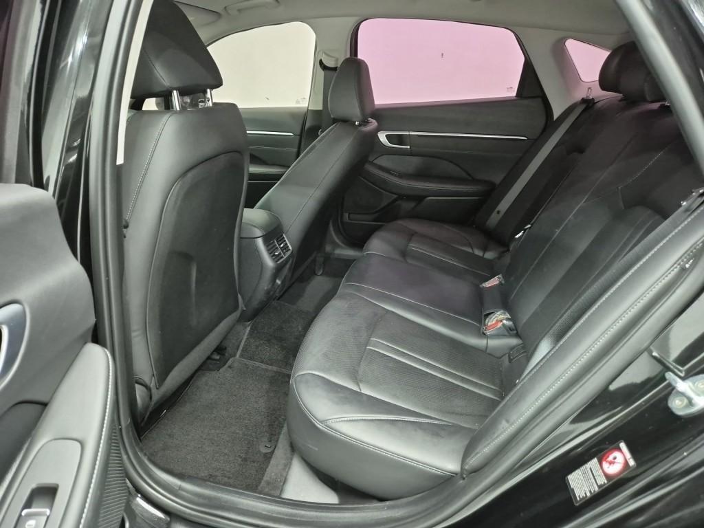 HYUNDAI Sonata - Vista 12