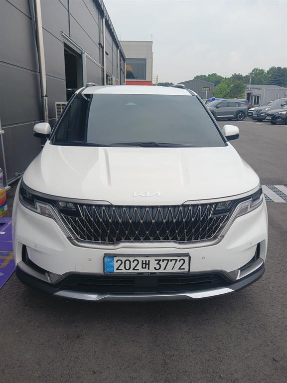 KIA Carnival - Vista 4
