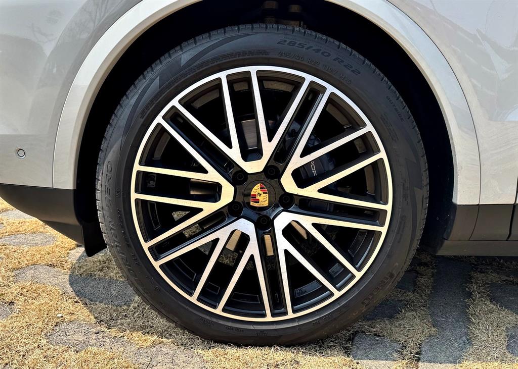 Porsche Cayenne - Vista 6