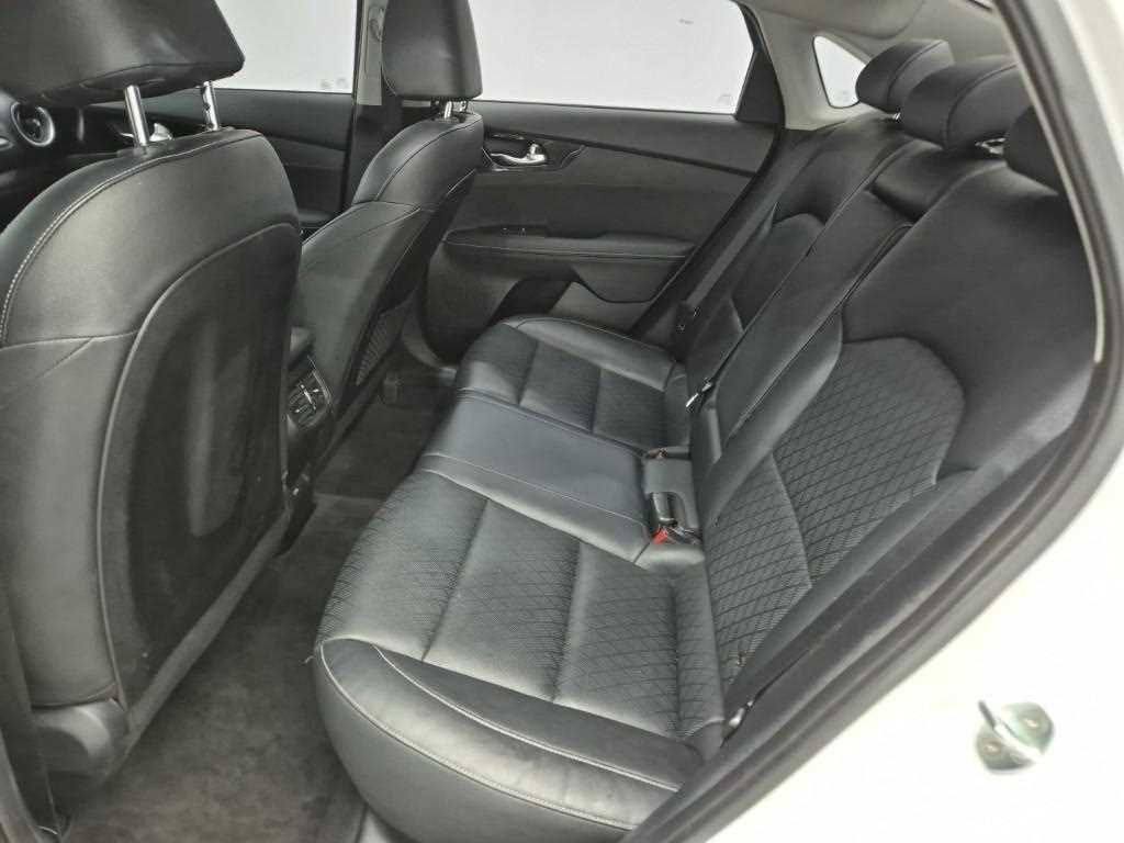 KIA K3 - Vista 12