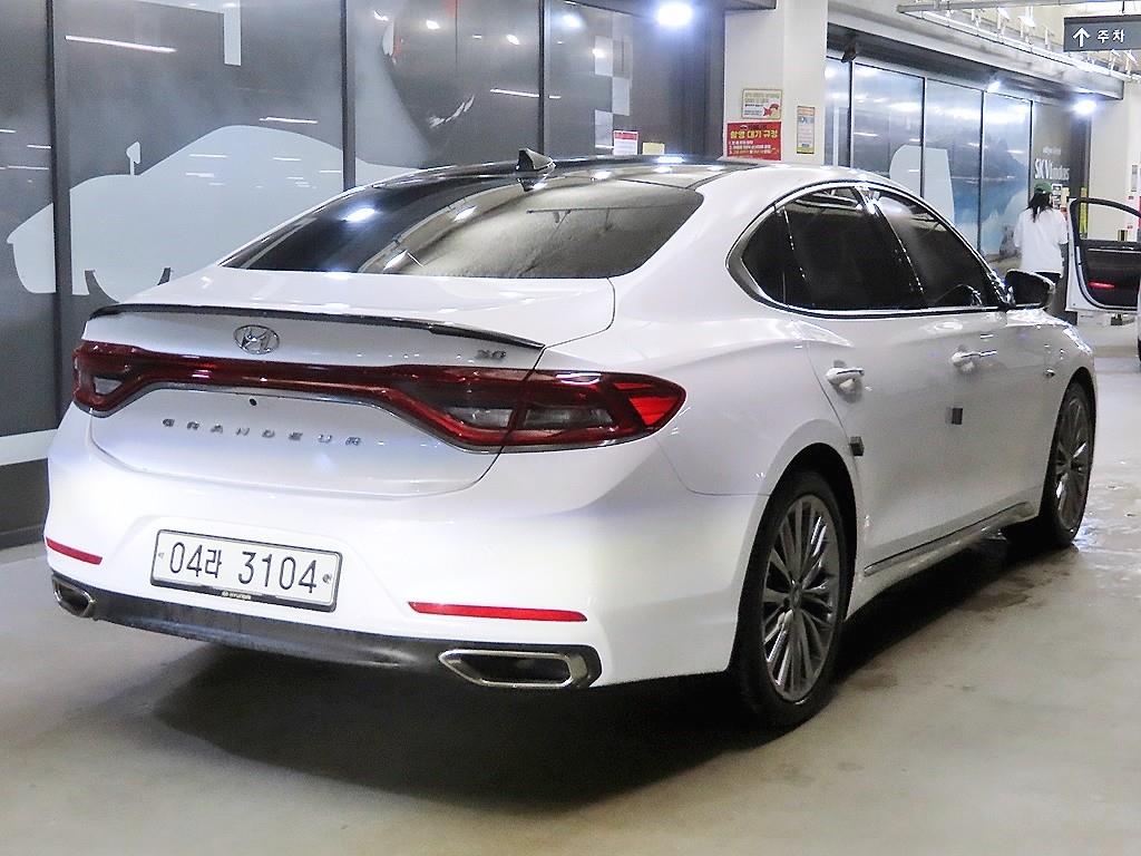 HYUNDAI Grandeur - Vista 4