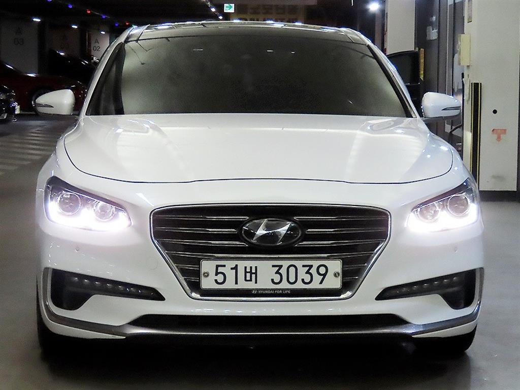 HYUNDAI Grandeur - Vista 2